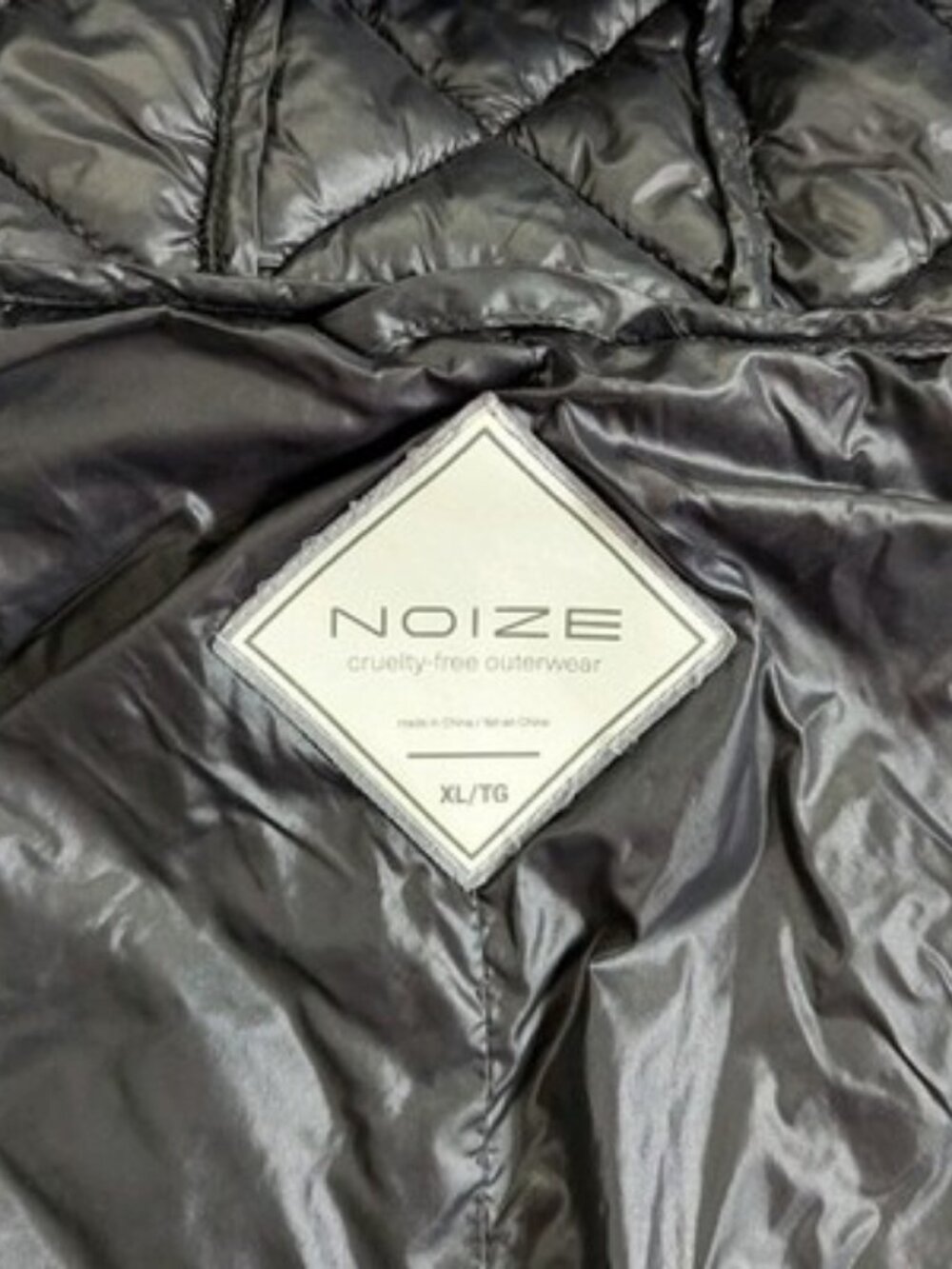 Noize Stella Black Puffer Jacket Coat XL Lightweight Cruelty-Free - Picture 8 of 16